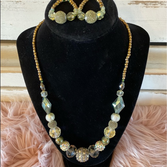 Jewelry - Handmade Beaded Necklace